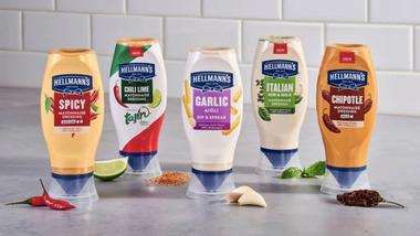 Uma gama de produtos de maionese saborizada da Hellmann’s do portfólio de alimentos da Unilever.