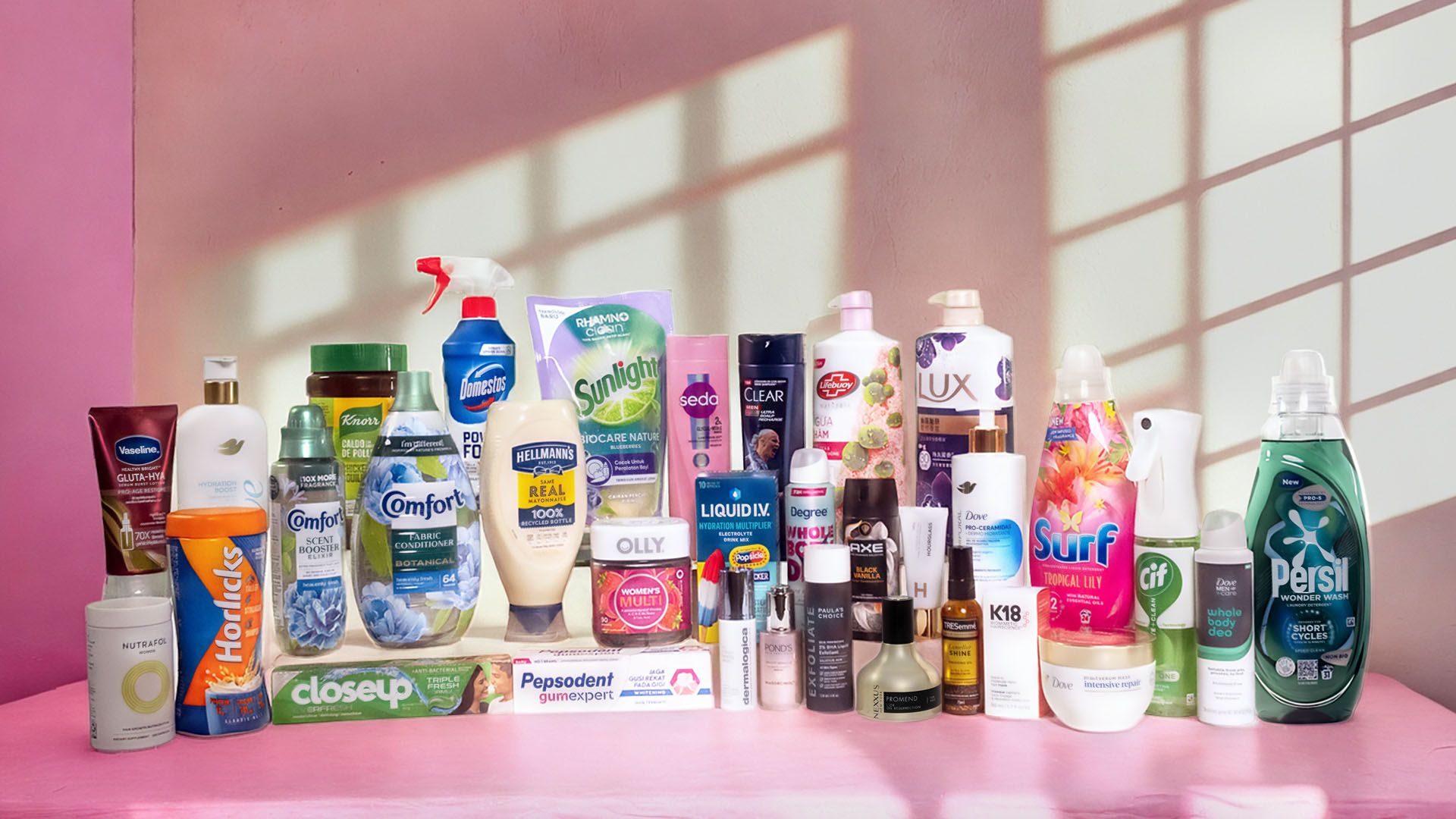 Seleção das marcas líderes da Unilever: Dove, Liquid I.V., Degree, Vaseline, Persil, Cif, Hellmann's e Knorr.